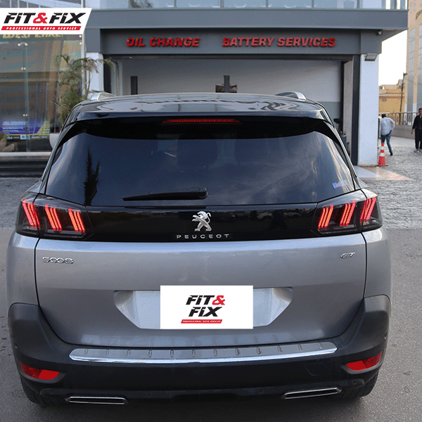 PEUGEOT 5008 2021