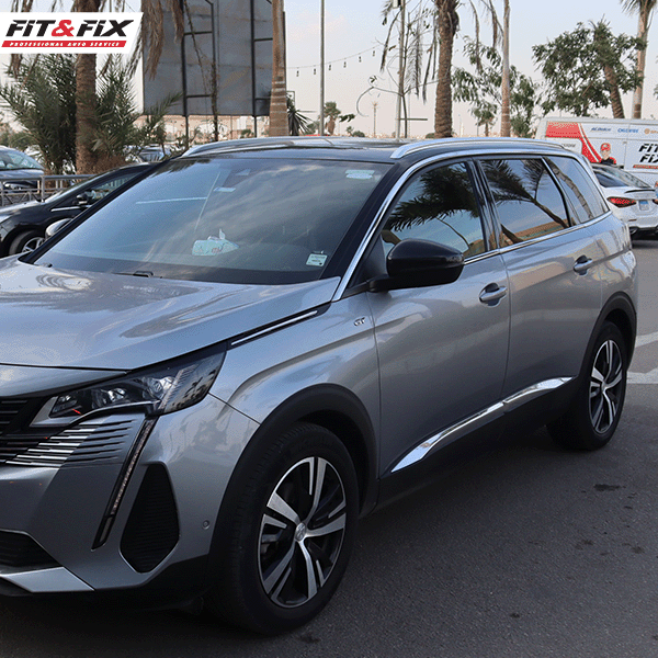 PEUGEOT 5008 2021